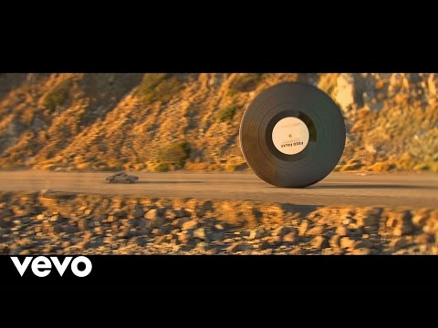 Fred Falke - It's A Memory ft. Elohim, Mansions On The Moon