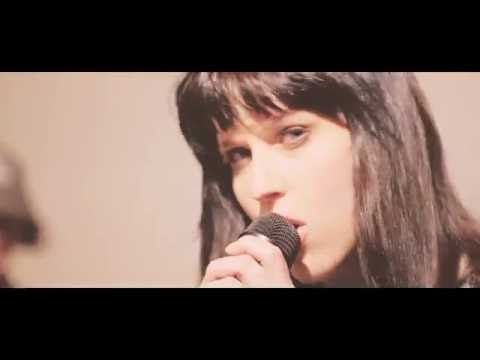 Elisabeth Beckwitt - Kiss Her [Official Music Video]