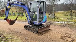 AIRMAN AX17-2N mini excavator for sale image 4 AIRMAN AX17-2N mini excavator image 4