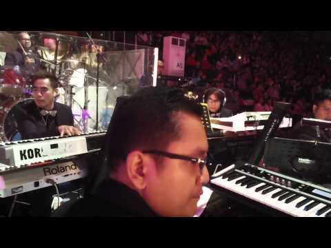 Worship The King-Putri Ayu (Natal GDI 2014)