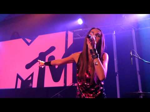 Ana Free ft. Diego Miranda - Girlfriend, MTV Voting Party