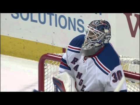 Wayne Simmonds goal. NY Rangers vs Philadelphis Flyers 4/3/12 NHL Hockey