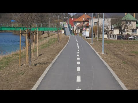 Nový cyklochodník je využívaný chodcami a cyklistami už pred jeho dokončením