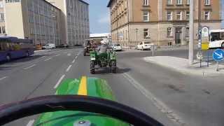 preview picture of video 'Oldtimertraktoren bei der Stadtdurchfahrt von Lichtenfels'