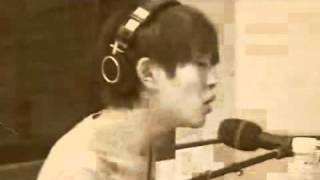 Download lagu 090610 Onew Solo Playing piano ' Babo' mp3