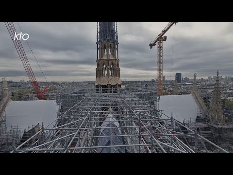 Le toit de Notre-Dame retrouve sa couverture de plomb