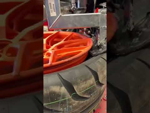Installing Toyo R888r on my freshly powder coated wheels!