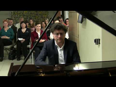 Carl Czerny: Variations on a Favourite Waltz by F. Schubert, Op.12 / Miroslav Sekera - Piano