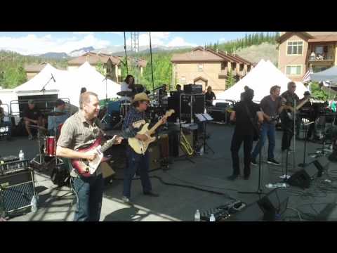 Jimmy Hall and Tommy Castro at the Blues From The Top  6-26-16  Big Legged Woman