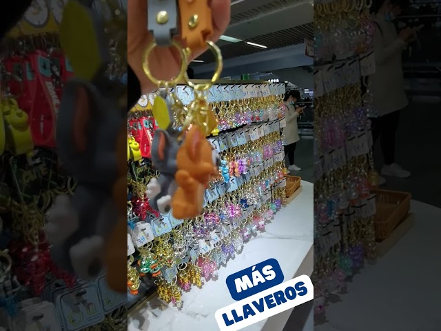 Vídeo relacionado con Grupo Erik Llavero Hogwarts - Regalos : Llaveros originales | Llaveros niños cumpleaños merchandising