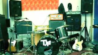 Dinosaur Pile-Up - Traynor