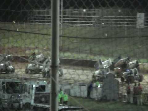 THOMAS AND TITMAN SPRINTCAR CRASH AT BIS 7/11/2009