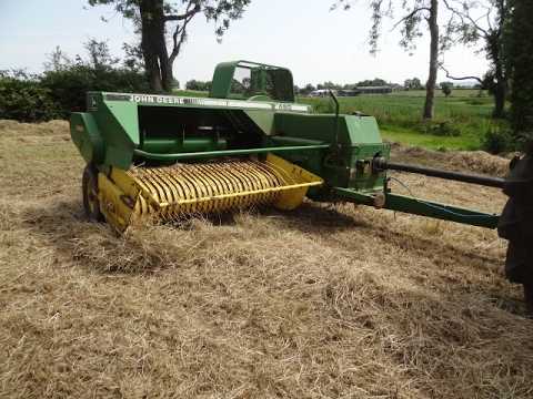 John Deere 459 Conventional Square Baler - Image 2