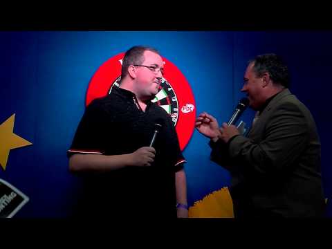 Stephen Bunting Sings 'Gold' Live On Stage In Holland!