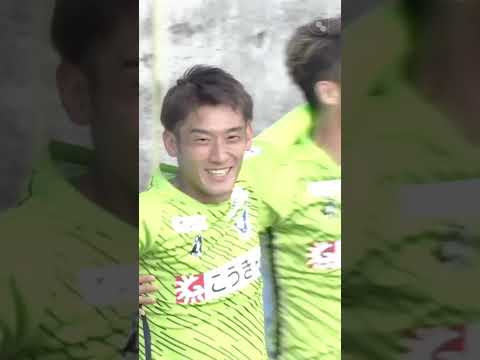 Free kick taken quickly. The rest is history. ⚽️💥 #shorts