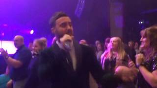 Overtones 17/12/16 Indigo O2 'Walking In A Winter Wonderland'