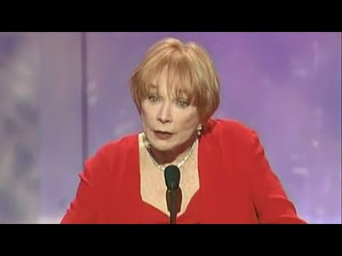 Shirley MacLaine pays tribute to Meryl Streep 2004  "Postcards from the Edge"