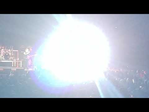 David Lee Roth live from Sioux City ia, 2-21-20