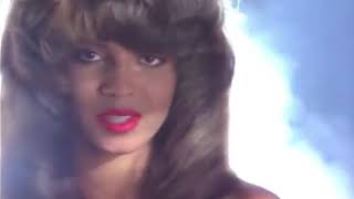 GIRLFRIEND - Pebbles | Subtítulos inglés y español