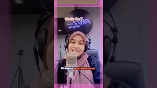 Download lagu #video#shorts WULAN Penyiar Radio Pro 2 FM RRI Tanjungpinang Yang Lagi VIRAL mp3 Download lagu #video#shorts WULAN Penyiar Radio Pro 2 FM RRI Tanjungpinang Yang Lagi VIRAL mp3