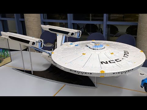 Riesige LEGO Star Trek Enterprise aus 50.000 Steinen!