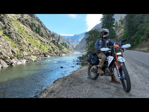 Moto-Camping ALONE at the base of a MASSIVE River Canyon