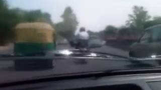 preview picture of video 'Aamazing Drive on delhi road's'