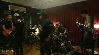 Download lagu Suatu Kenangan - Kristal Cover mp3