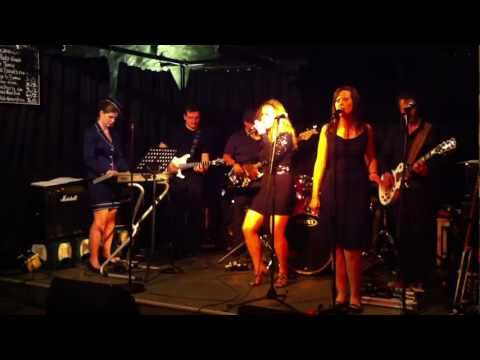 Theresa und Katharina - I wanna be (Showgirl) (70er) - Teil 4 Abschlusskonzert