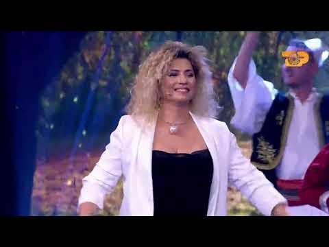 Denisa Gjezo këndon "Po martojmë vajzën e vetme" E Diell 26/06/2022