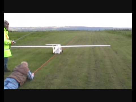 Steve Stringer flying his electric modified Pat Teakle ASW 22 at nlmfc.org