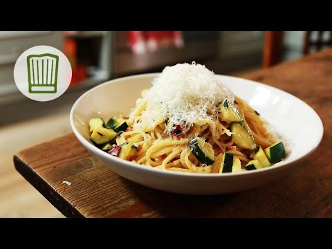 download lagu mp3 mp4 Spaghetti Carbonara Mit Zucchini, download lagu Spaghetti Carbonara Mit Zucchini gratis, unduh video klip Spaghetti Carbonara Mit Zucchini