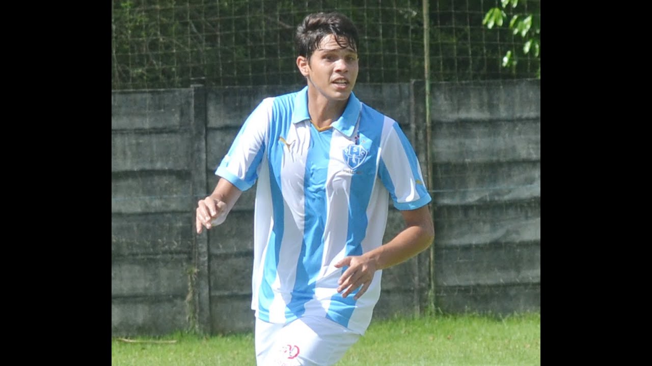 Melhores momentos do zagueiro Paulo Ramon.