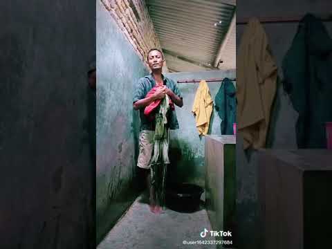 Nunggu buka puasa..gaes