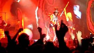 preview picture of video 'Alice Cooper feat. Michael Monroe - School's Out - Espoo / Helsinki 11.12.2009'