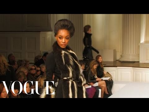 Fashion Show - Oscar de la Renta: Fall 2009 Ready-to-Wear
