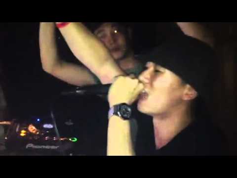 Simo & Mood Schula Alshain