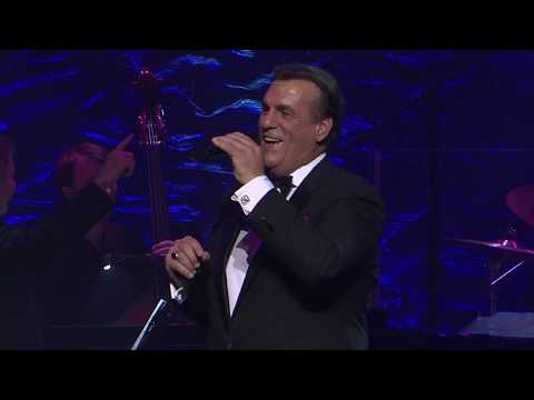 The Robert Davi Experience