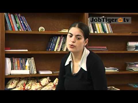 Защо публикуват анонимни обяви за работа?