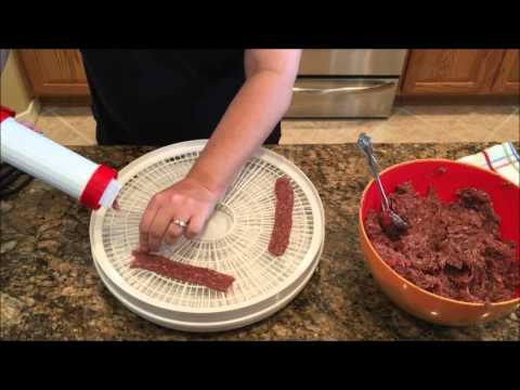Nesco Dehydrator Review and how to make ground beef...