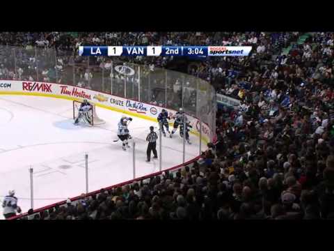 2011.03.31.kings.Vs.canucks.01.avi