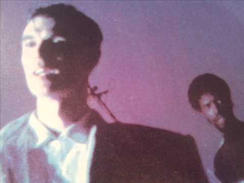 Talking heads - Slippery people