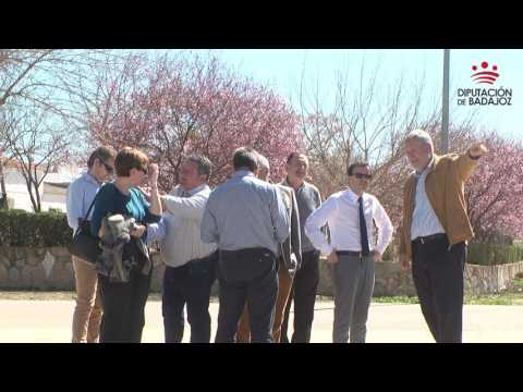 El presidente de Diputación visita Ahillones y Valverde de Llerena