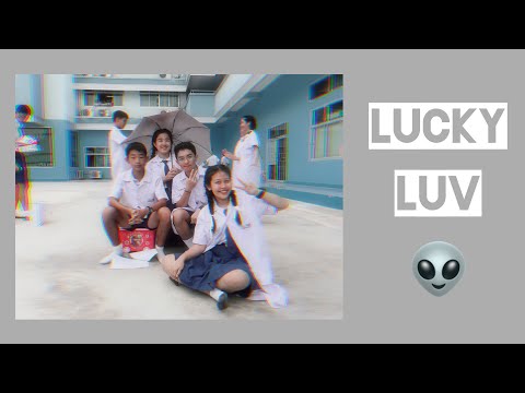 ทำไมหญิงอายุ 15 ปีมีหน้าอกขนาดเล็ก ฉีดเสริมเต้านม