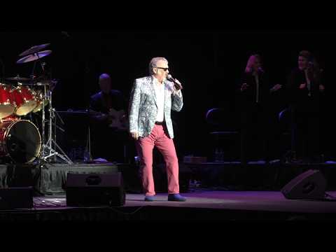 Tom Brown Kicks Off Tupelo 2019 UETA Contest - video by Susan Quinn Sand