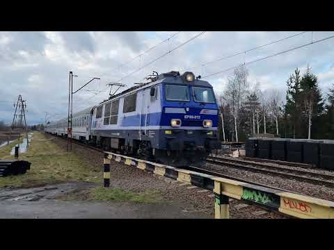 EP09-012 + IC MEHOFFER z Zielonej Góry, mija powstający p.o. Rzeszów Wschodni 06.01.2022