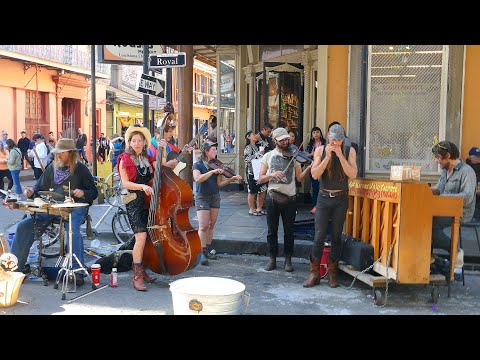 RAG MAMA RAG - by The Ugly Vipers and Tips for Photos - New Orleans Mardi Gras 2023 Street Music