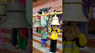 Download lagu kids playing with temple bells.🙏💕 mp3