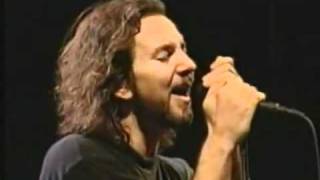 Pearl Jam - Last Kiss (LIVE)