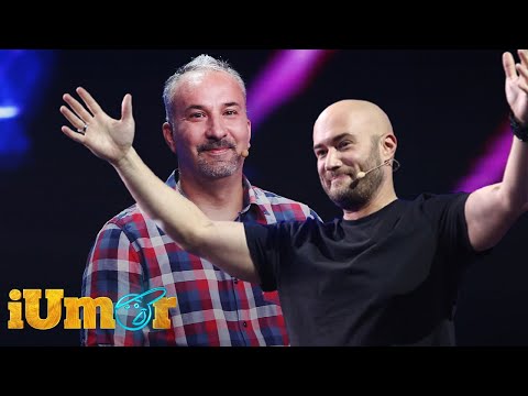 Alin Bourașu aduce ghicitorile pe scena iUmor: Care împărat roman s-a reîncarnat într-un președinte